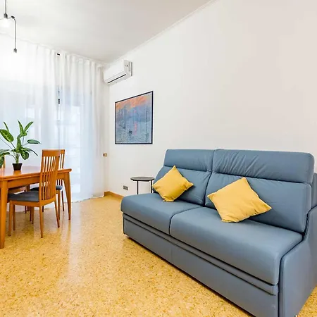 Iolanda Fine & Spacious Flat Апартаменты *